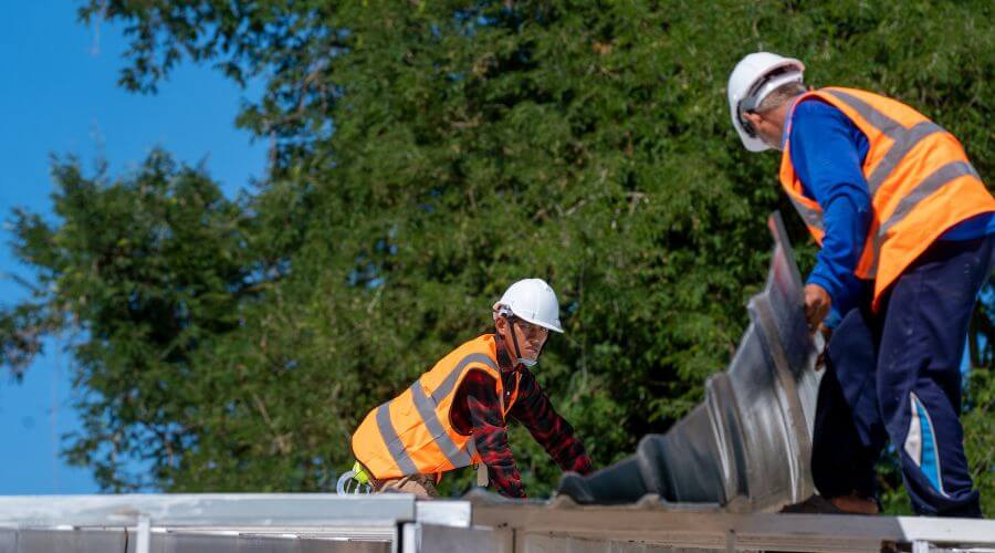 Expert Emergency Roof Repairs services in Whitestown, IN